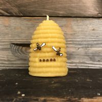Beeswax Large Beehive with 2 bees Candle (170g)
